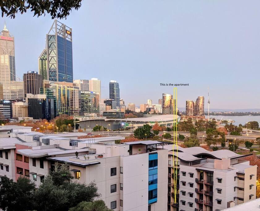 City & Lakeside With Free Parking, Pool And 10 Mins Walk Into The City Perth Bagian luar foto